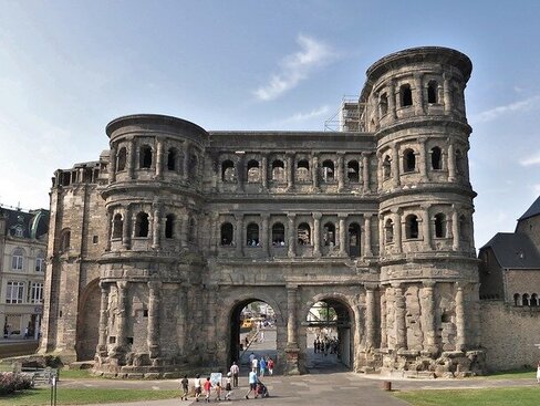 trier-g070009262_640