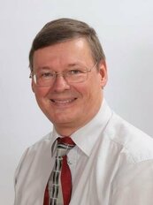 Herr_Dr_Diester